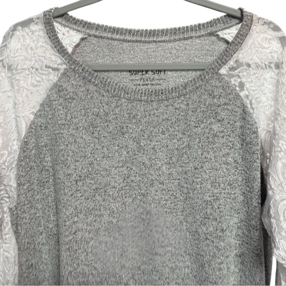 Torrid Heather Gray Super Soft Plush Lace Sleeve Raglan Sweatshirt Size 2 2XL - Picture 10 of 16